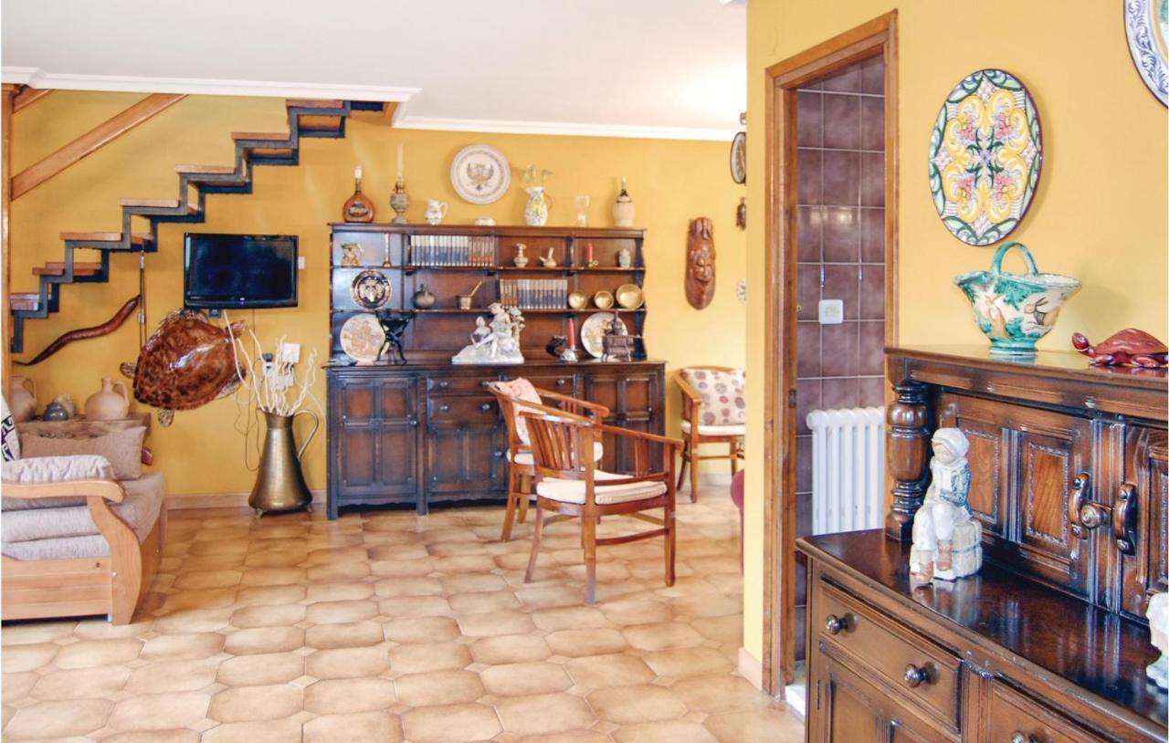 Gorgeous Home In Pilona With Kitchen La Pinera Exterior photo